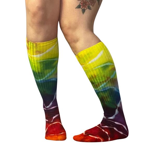 Ice Dyed Bamboo Socks - Tie Dye Stockings - Rainbow Red Yellow Green (One Size) - Picture 8 of 10